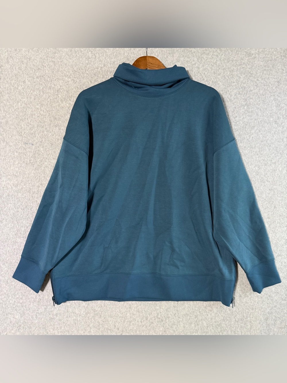 all in motion Women's Teal Blue Turtleneck Sweatshirt medium